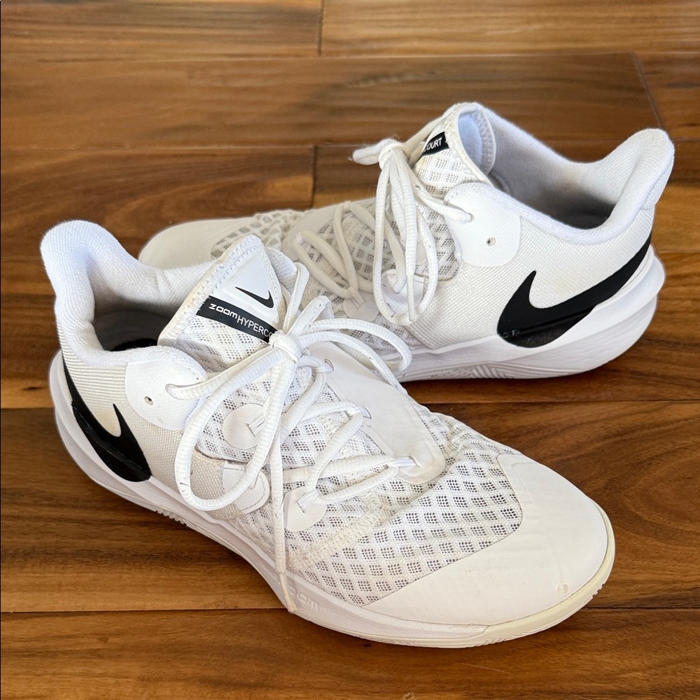 Nike Zoom Hyperspeed Court Volleyball Shoes - white w/ black